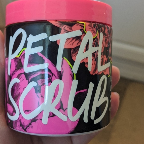 Victoria secret body polish - Picture 1 of 3